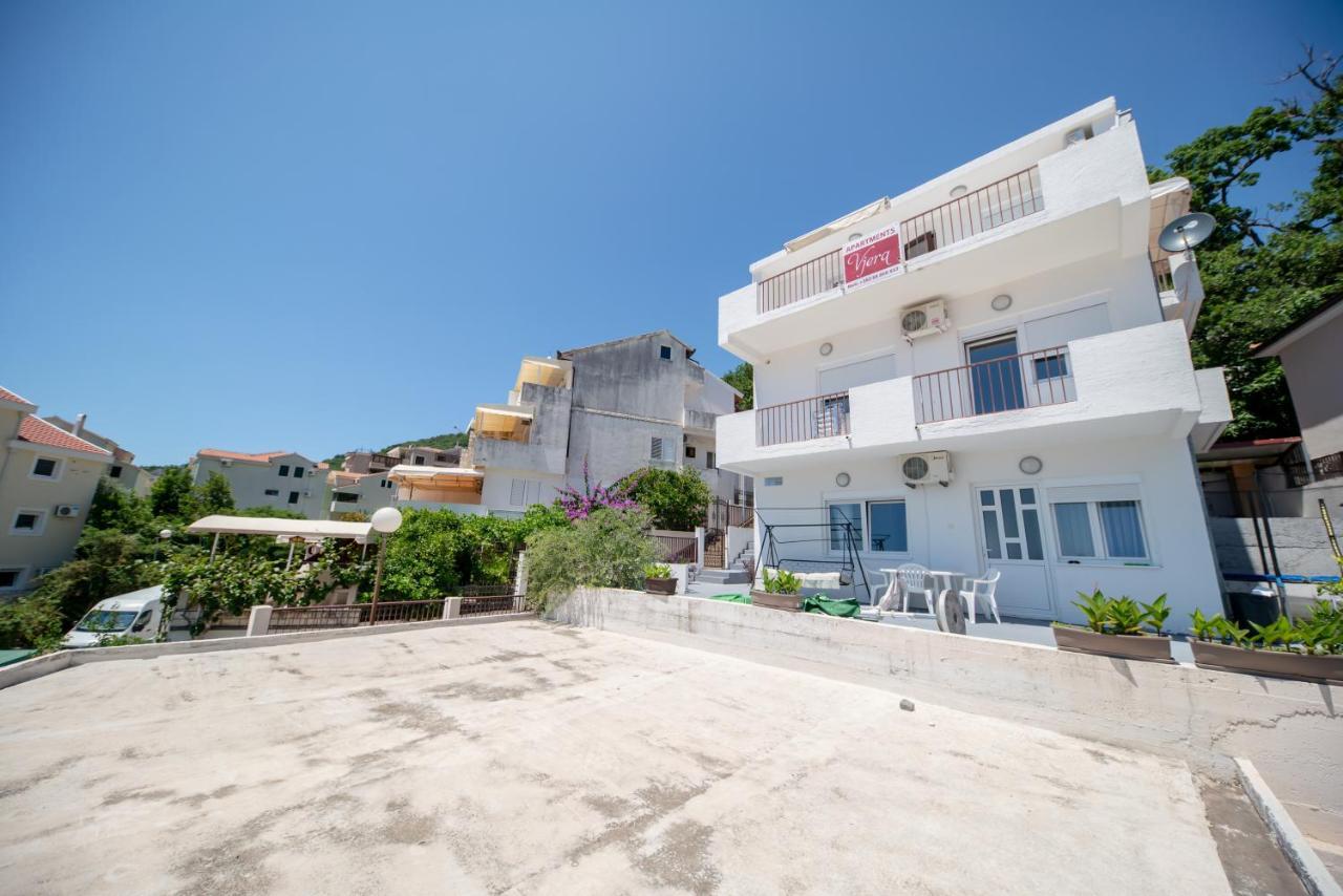 Apartments Vjera Petrovac المظهر الخارجي الصورة
