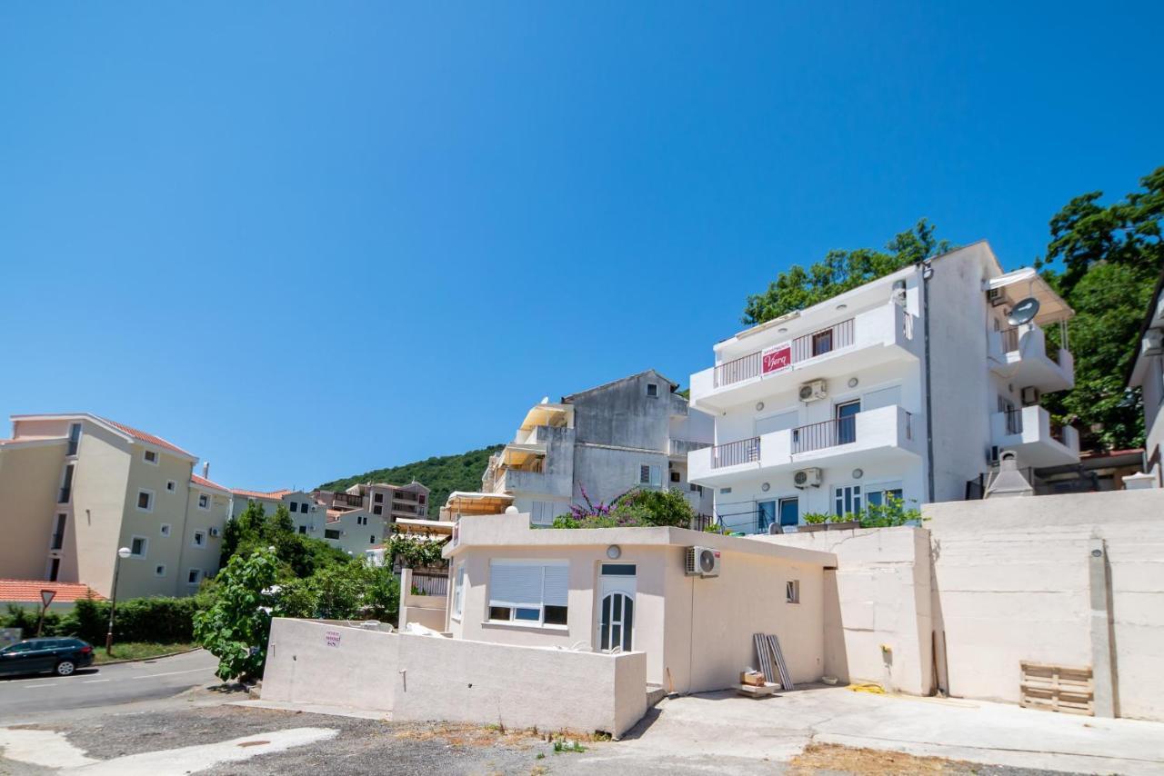 Apartments Vjera Petrovac المظهر الخارجي الصورة