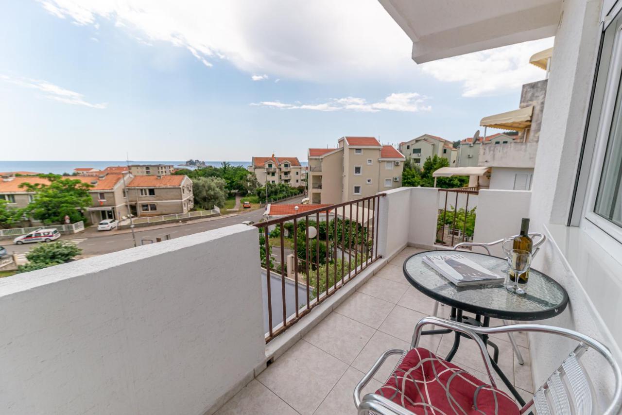 Apartments Vjera Petrovac المظهر الخارجي الصورة