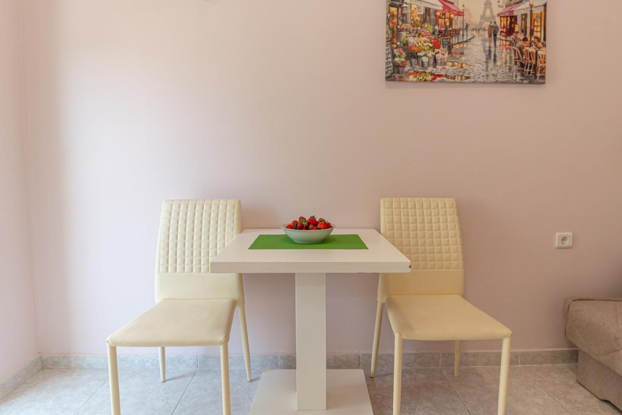Apartments Vjera Petrovac المظهر الخارجي الصورة