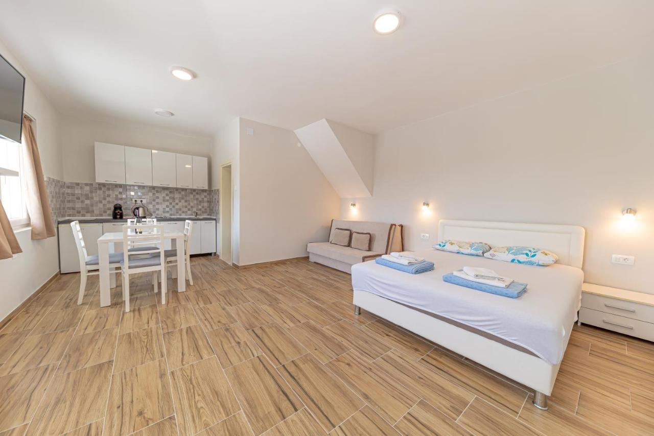 Apartments Vjera Petrovac المظهر الخارجي الصورة
