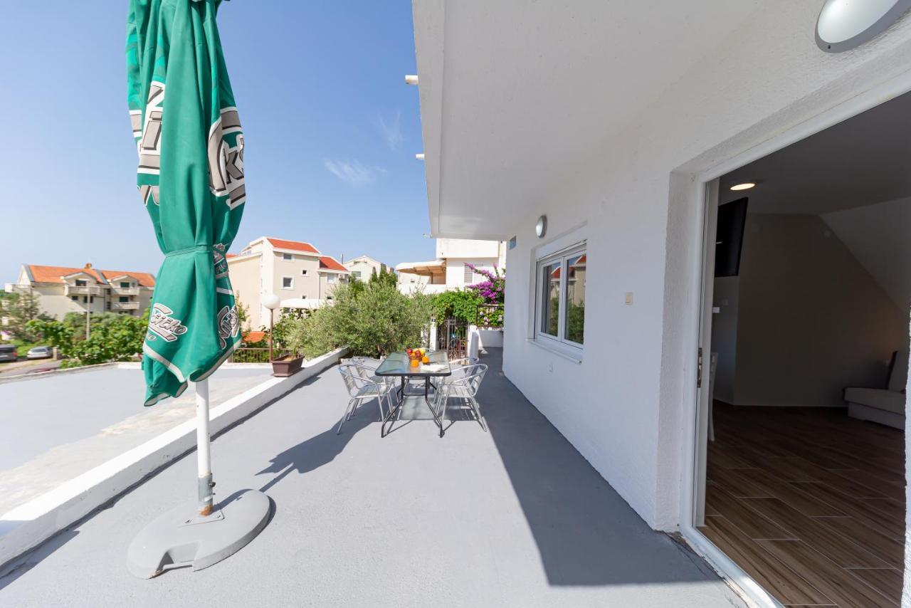 Apartments Vjera Petrovac المظهر الخارجي الصورة