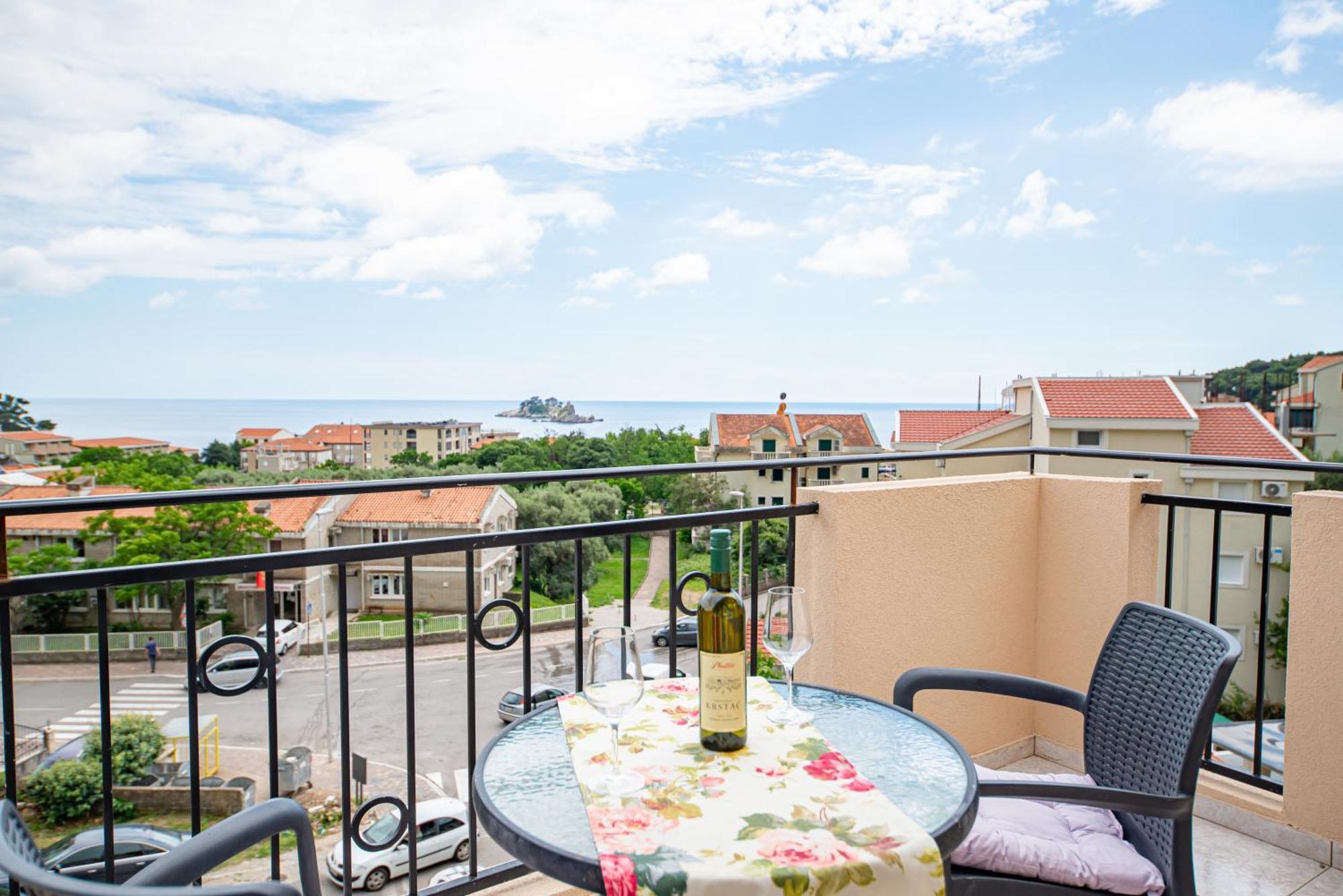 Apartments Vjera Petrovac المظهر الخارجي الصورة