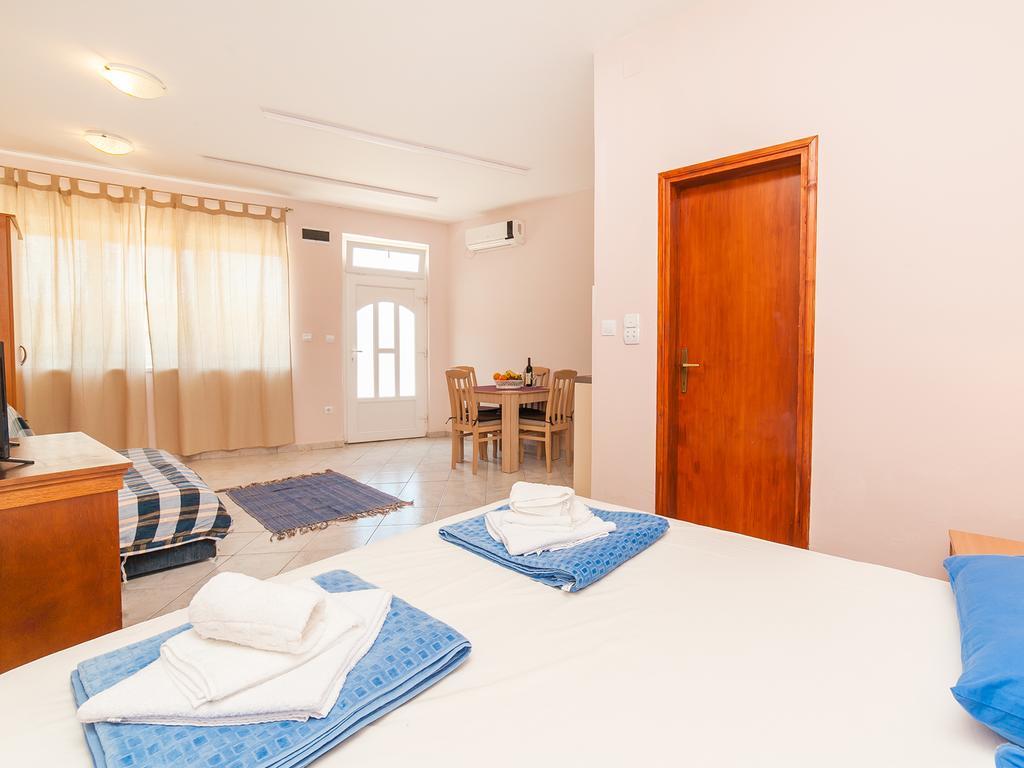 Apartments Vjera Petrovac المظهر الخارجي الصورة